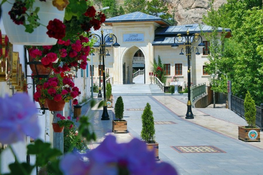 Malatya’da Dini Turizmin Kalbi: Somuncu Baba Külliyesi Her Yıl Binlerce Ziyaretçi Ağırlıyor