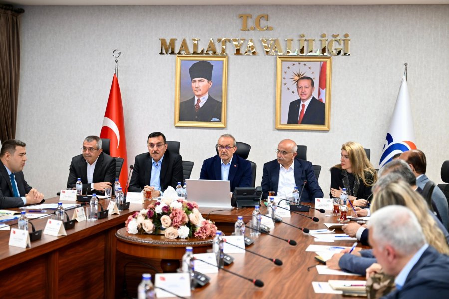 Malatya’da Kritik Zirve Altay Kışlası Ve Çarşı Projeleri Masaya Yatırıldı