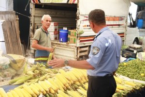 pazar esnafı denetlendi