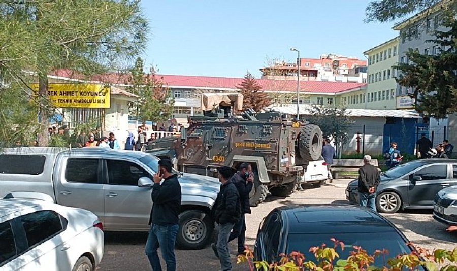 Şanlıurfada Okulda Silahlı Saldırı: Güvenlik Tartışması Yeniden Gündemde Okullar Ne Kadar Güvenli?