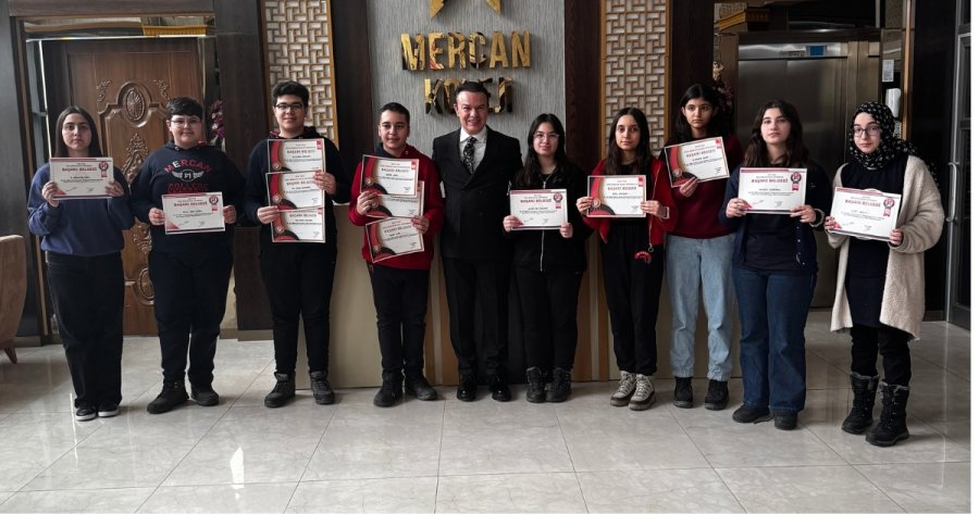 Türkiye Birinciliği Mercan Koleji’nden