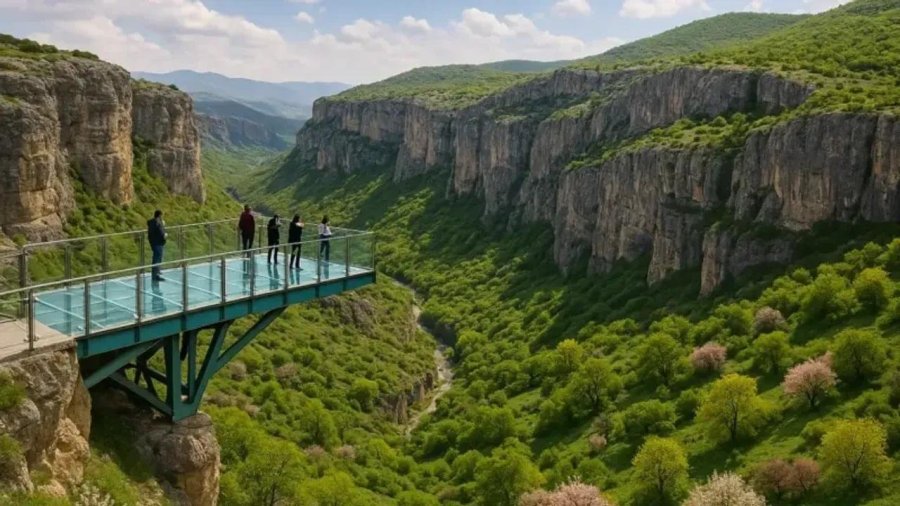 Türkiye’nin En Büyük Doğa Sırrı Ortaya Çıkıyor! Kapadokya’ya Rakip: Levent Vadisi